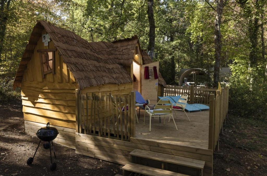 Camping Ushuaia Villages Au Bois Joli Andryes Eksteriør bilde