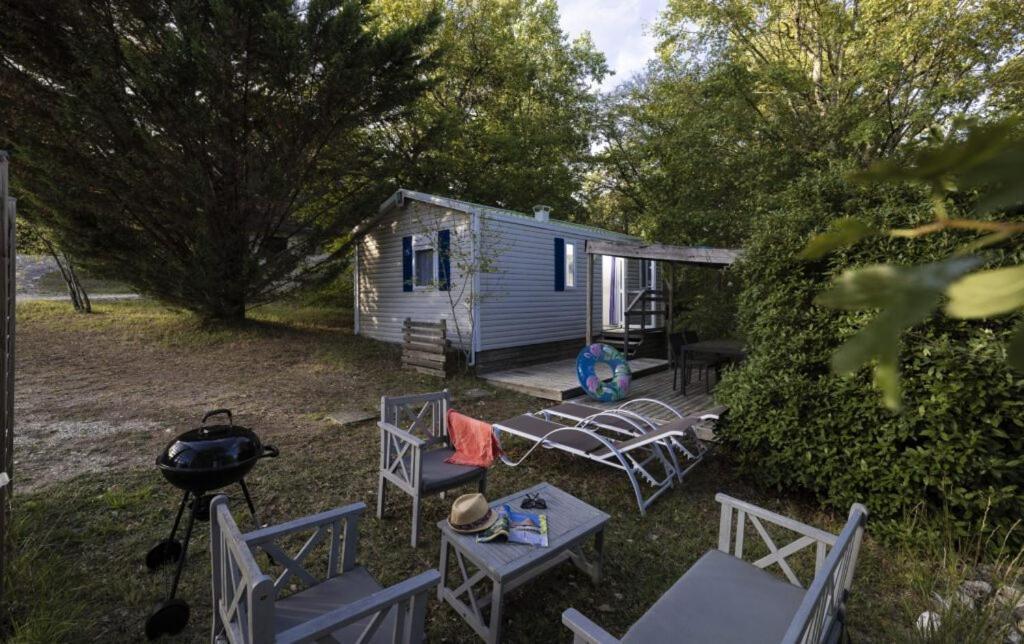 Camping Ushuaia Villages Au Bois Joli Andryes Eksteriør bilde