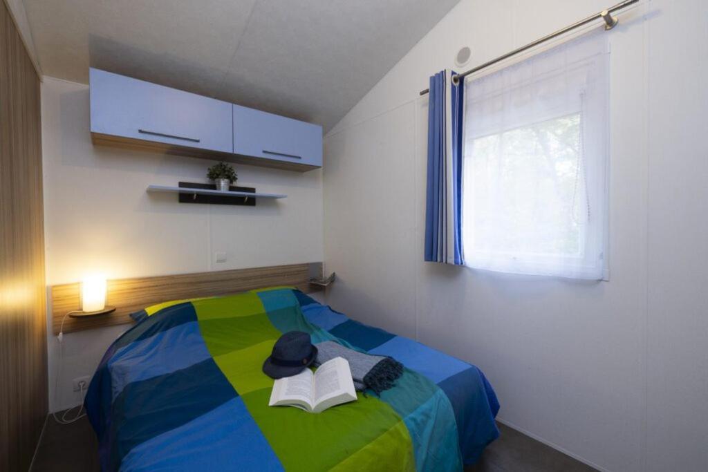 Camping Ushuaia Villages Au Bois Joli Andryes Eksteriør bilde