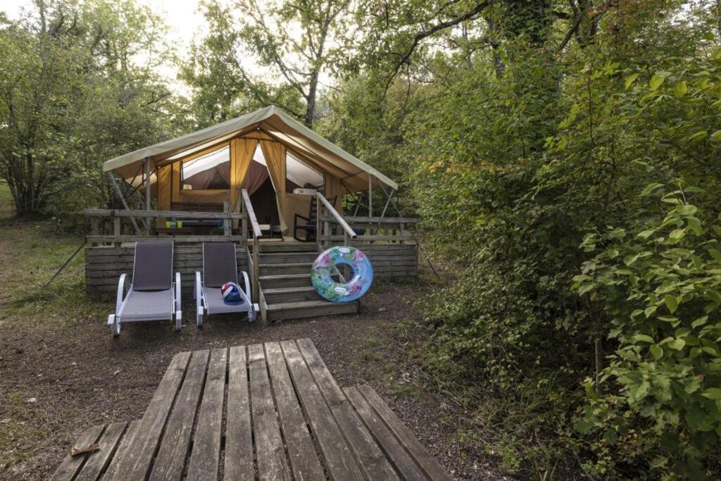Camping Ushuaia Villages Au Bois Joli Andryes Eksteriør bilde